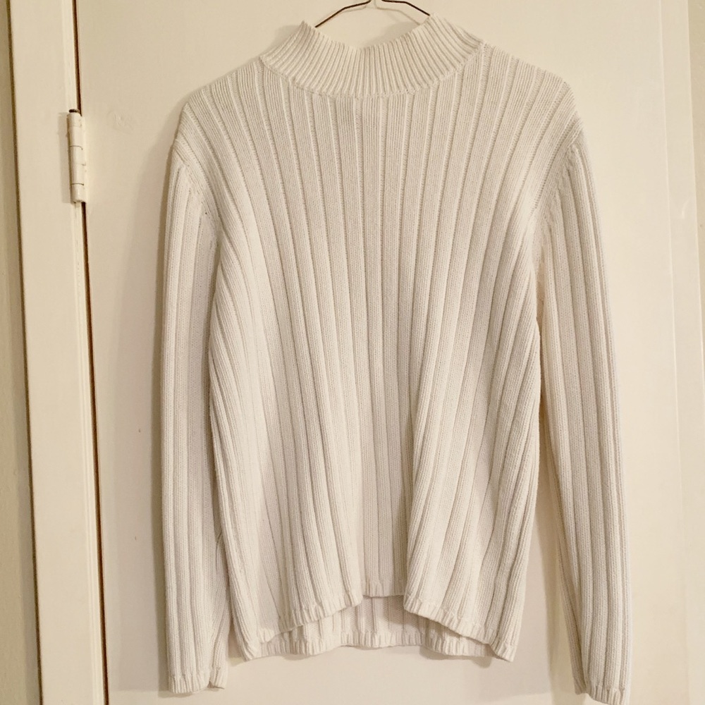 Yarnworks 100% cotton white sweater size medium.
